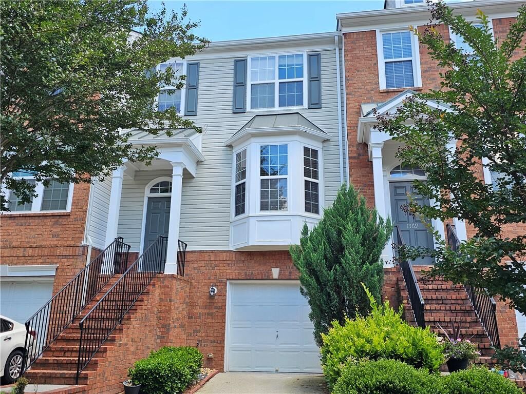 Property Photo:  1367 Thornborough Drive  GA 30004 