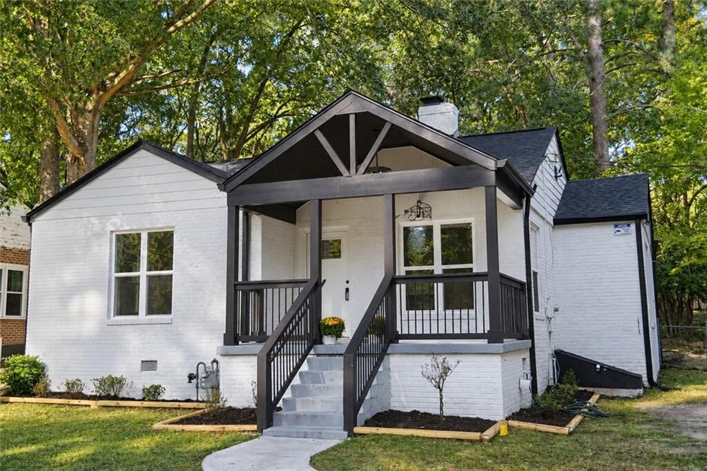 Property Photo:  2499 Sylvan Road  GA 30344 