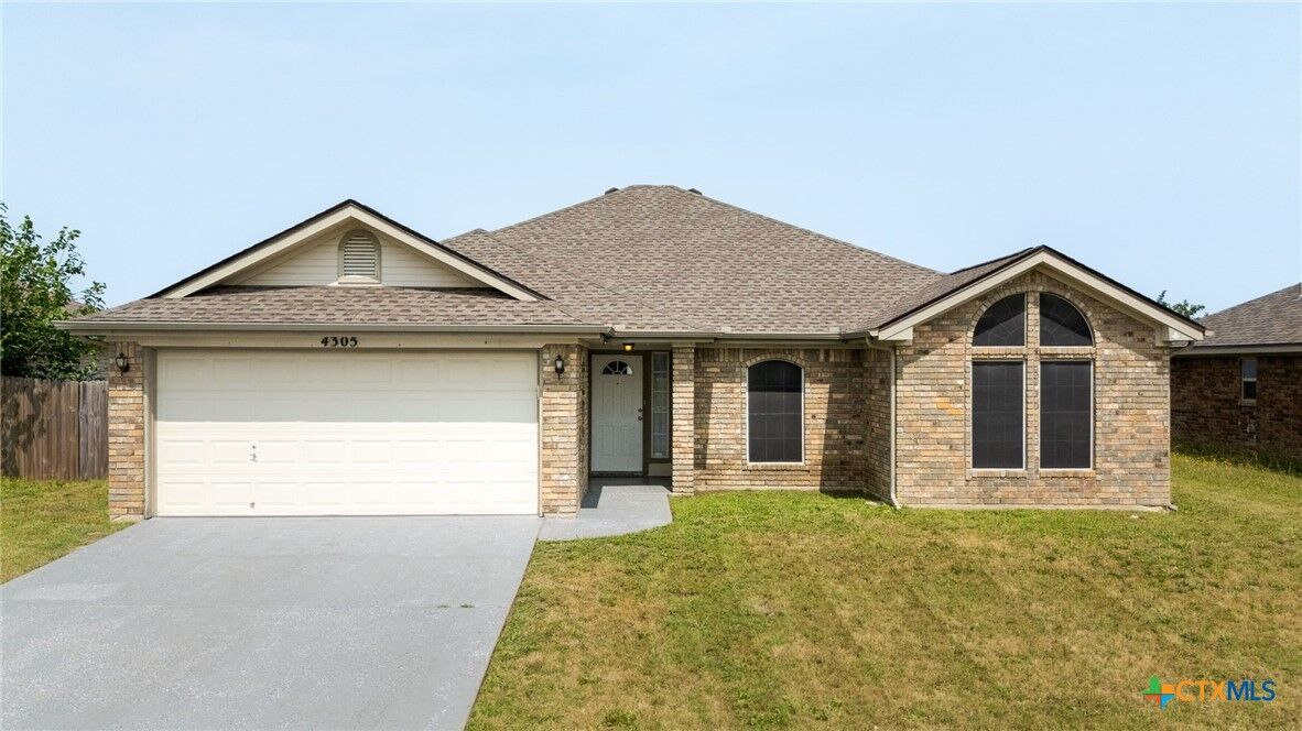 Property Photo:  4305 Maggie Drive  TX 76549 