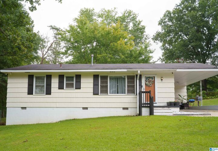 Property Photo:  400 Hearn Circle  AL 35215 
