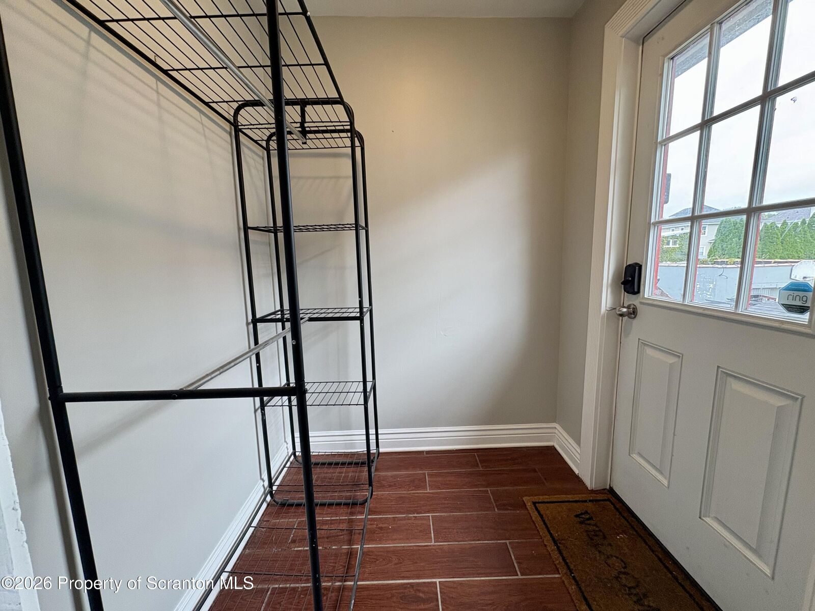 Property Photo:  622 E Scott Street 2  PA 18447 