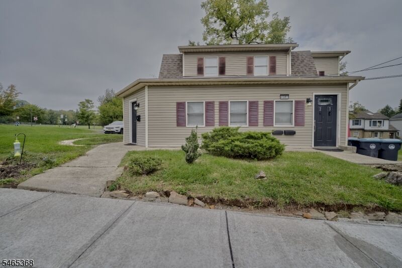 Property Photo:  47 Court St 2  NJ 08822 