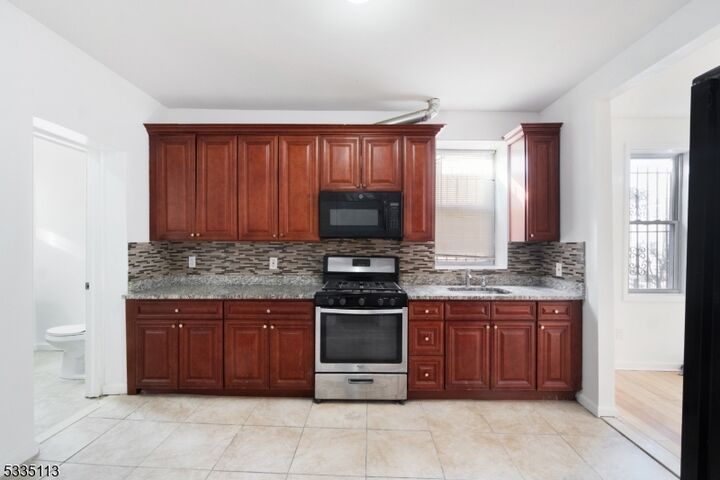 Property Photo:  30 Grace St  NJ 07111 