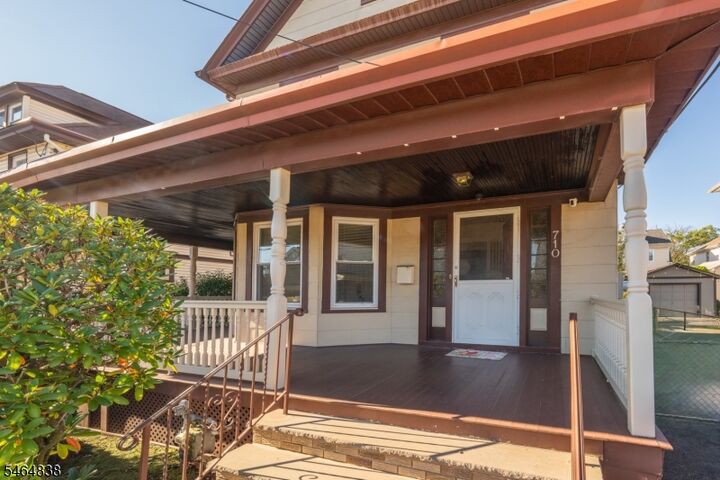 Property Photo:  710 Emerson Ave  NJ 07208 