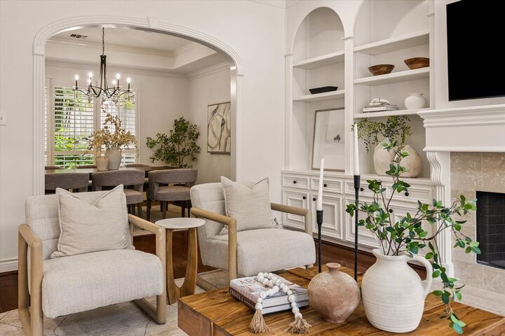 Property Photo:  6512 Minola Street  TX 77007 