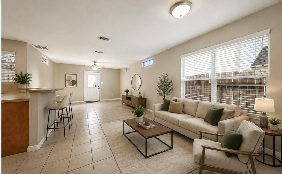 Property Photo:  614 Foster Street  TX 77375 