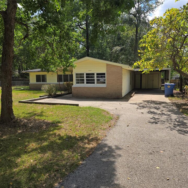 Property Photo: 615 Lynn Avenue TX 75904