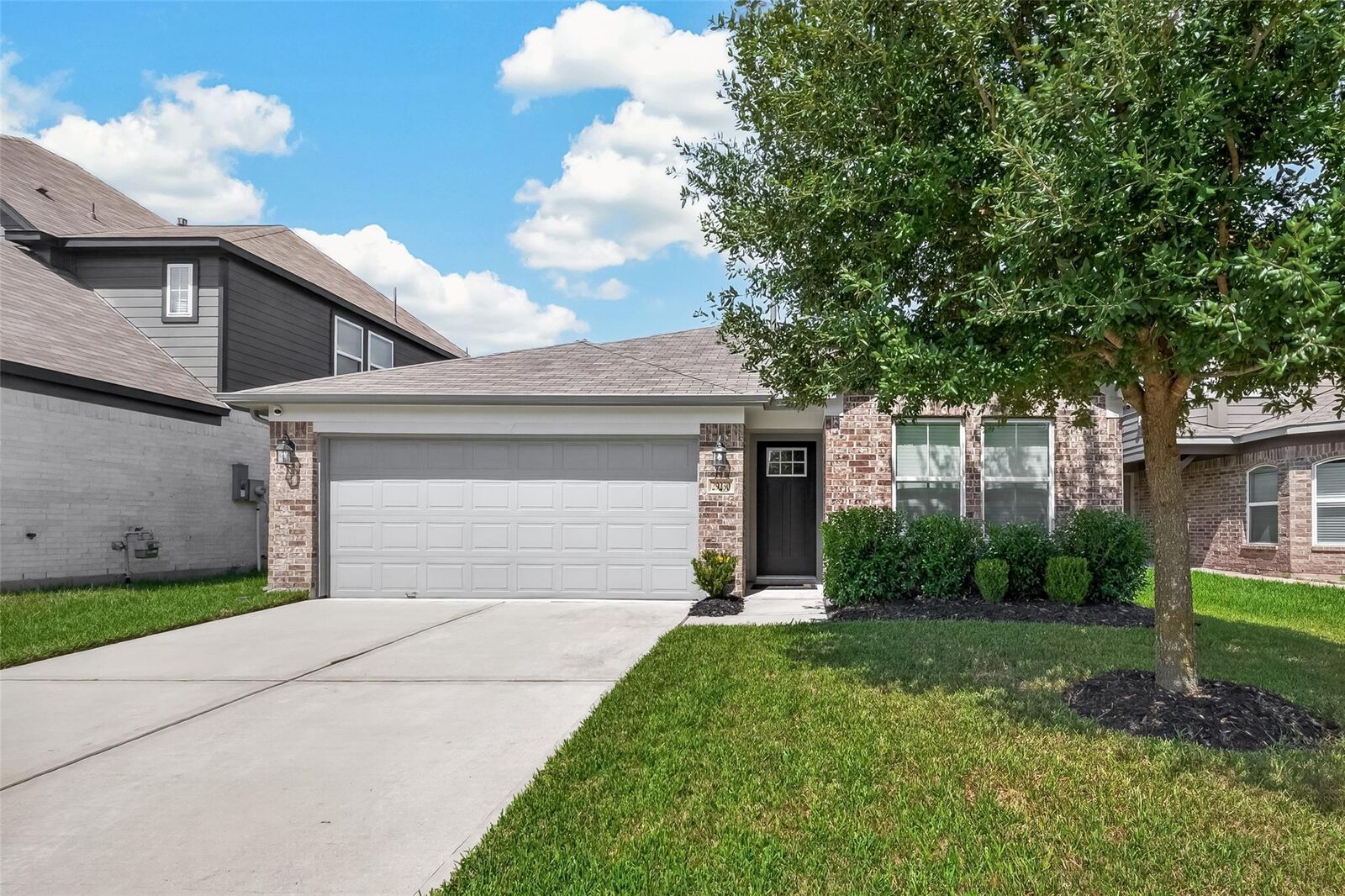 Property Photo:  29230 Sequoia Tree Trail  TX 77386 