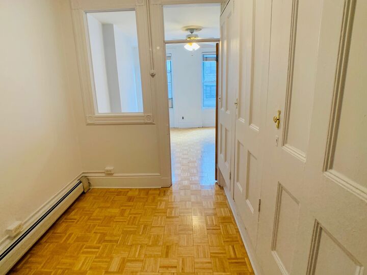 Property Photo:  404 Adams St 4  NJ 07030 