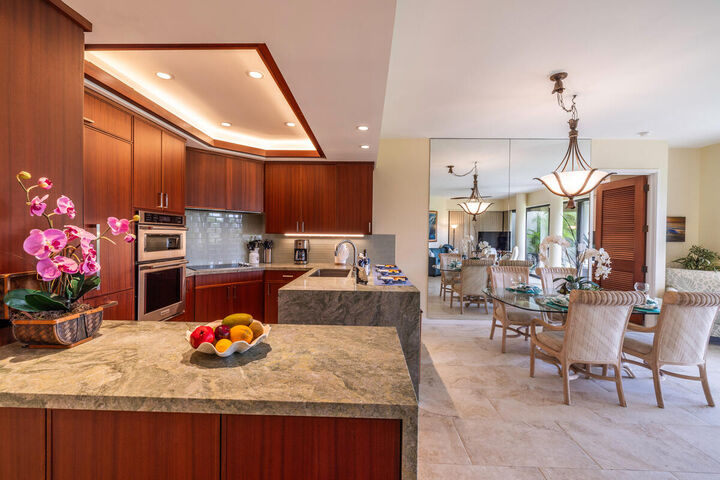 Property Photo:  68-1050 Mauna Lani Point J104  HI 96743 