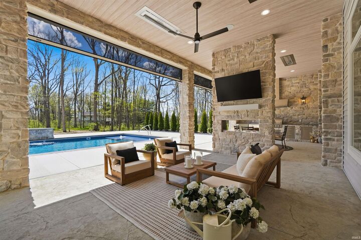 Property Photo: 14546 Magnolia Parkway IN 46845