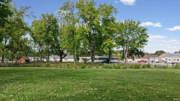 Property Photo:  92 SW 10th Street  IN 47441 