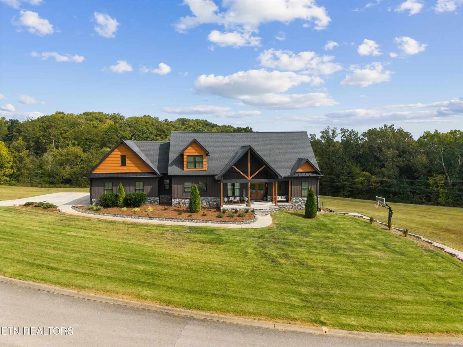 Property Photo: 200 James Ridge Rd TN 37774