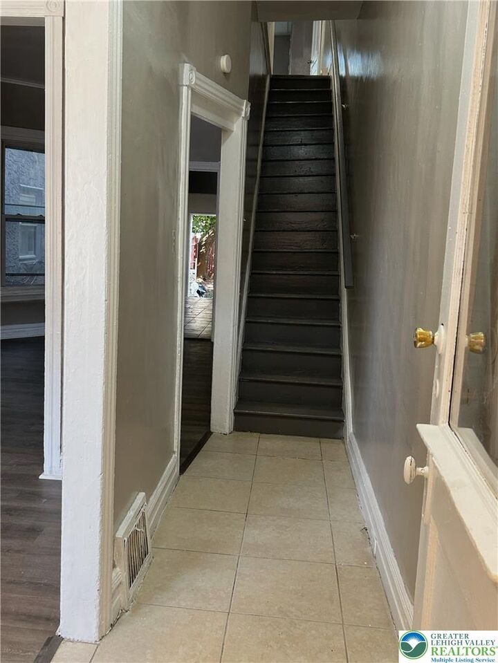 Property Photo:  819 N 7th Street  PA 18102 