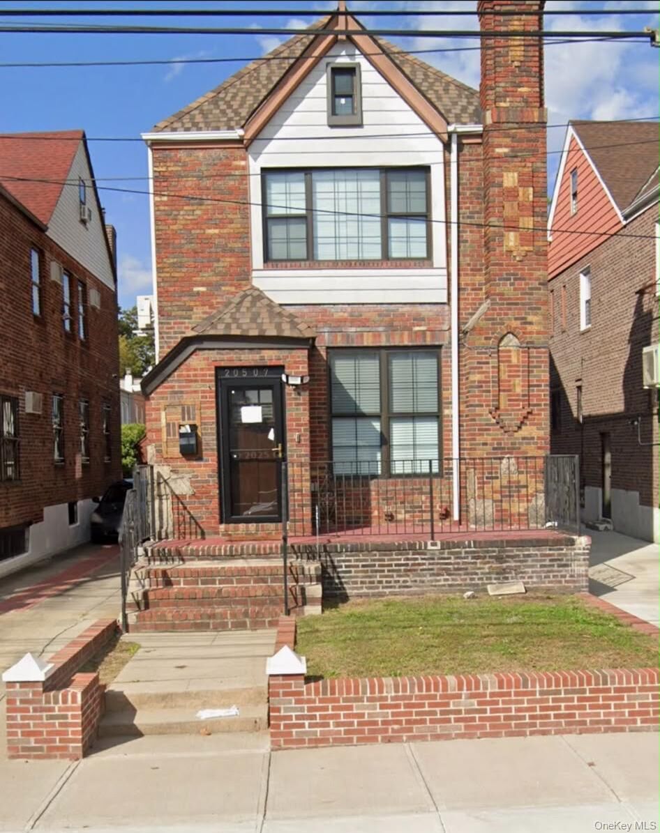 Property Photo:  20507 Murdock Avenue  NY 11412 