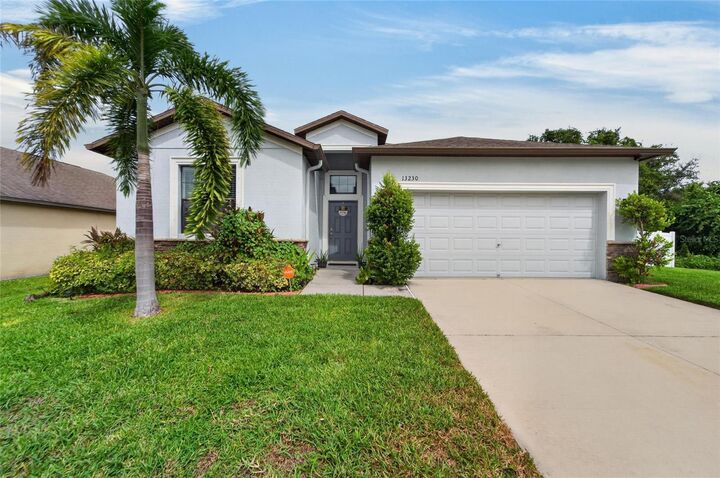 Property Photo: 13230 Wellington Hills Drive FL 33579