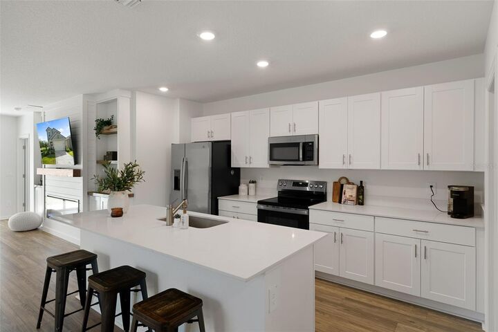 Property Photo:  6582 Porch Light Drive  FL 34655 