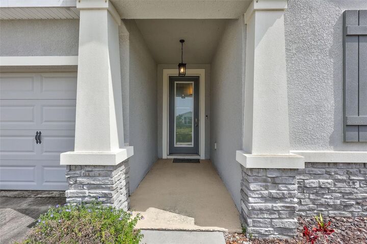 Property Photo: 17032 Harvest Moon Way FL 34211
