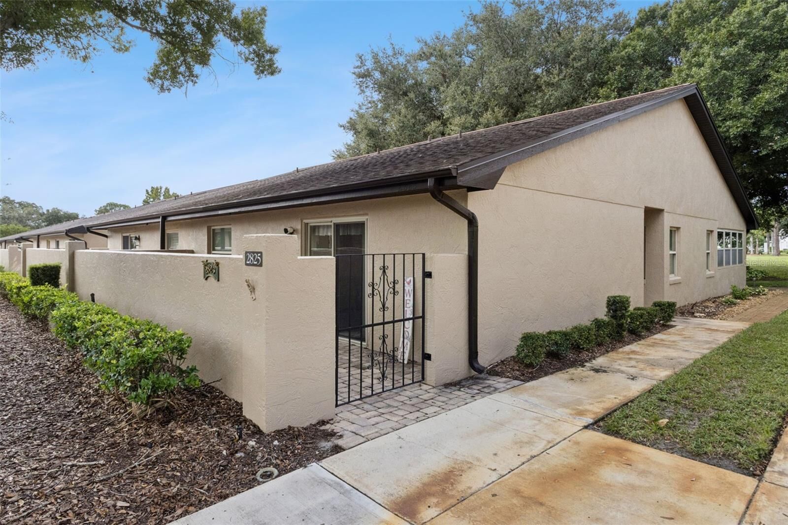 Property Photo:  2825 Wingfoot Court  FL 33884 