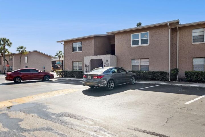 Property Photo:  1158 Calle Del Norte C  FL 32707 