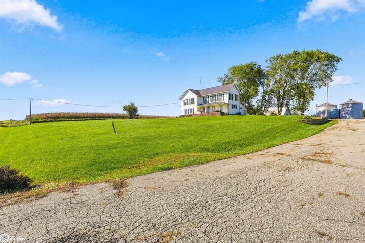 Property Photo:  3434 Highway T47  IA 50173 