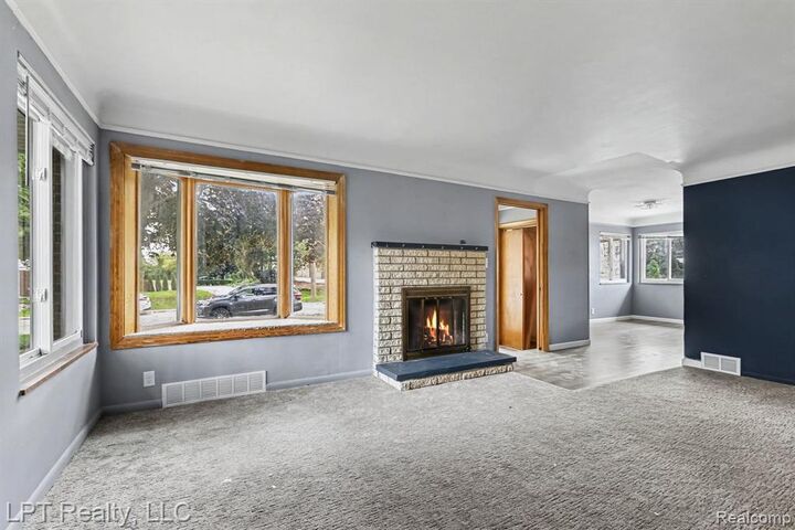 Property Photo: 11635 Farley MI 48239 2470