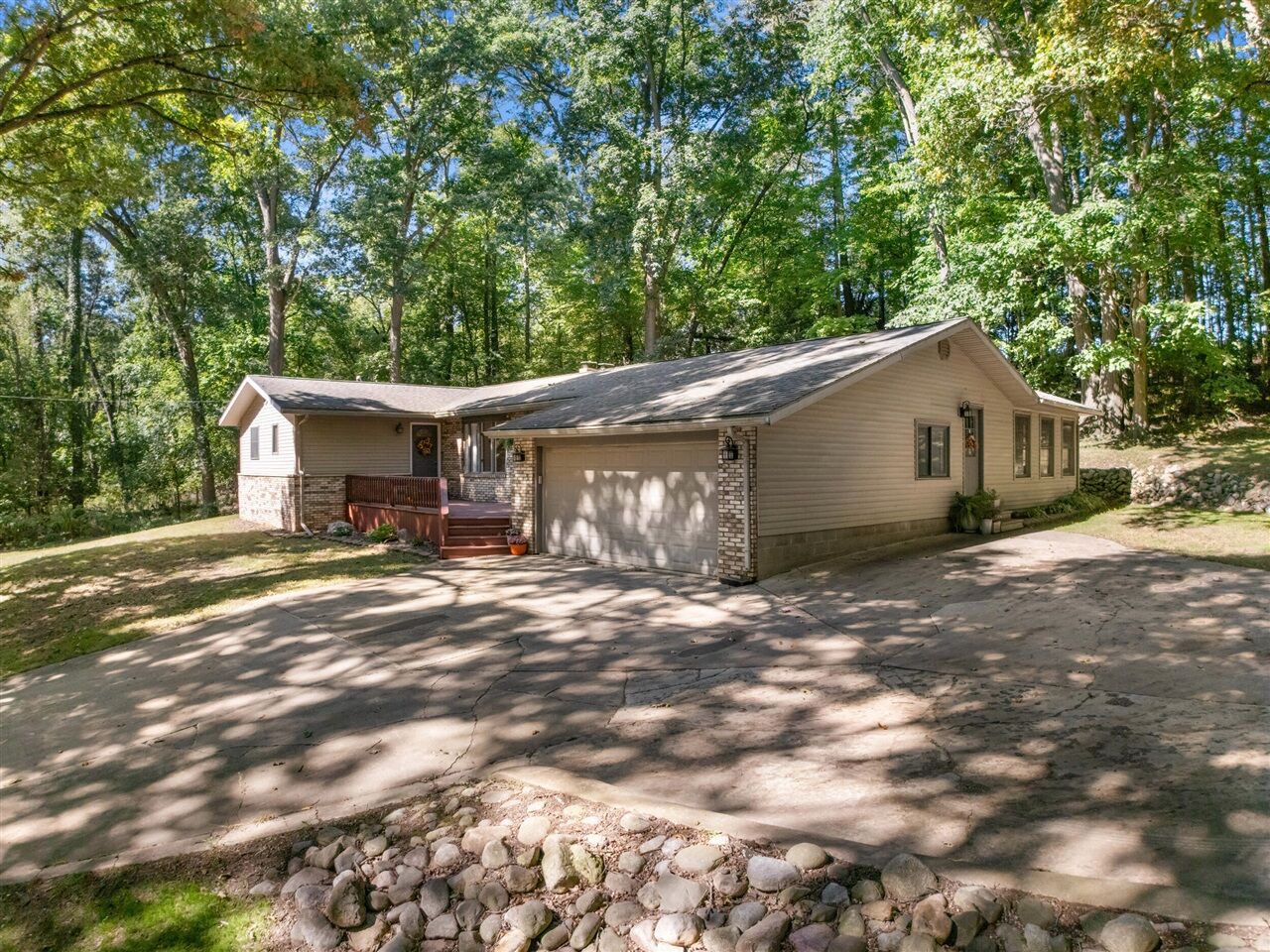 Property Photo:  5660 Bean Road  MI 49227-9737 