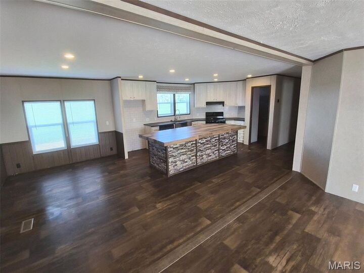 Property Photo: 30954 Bader Lane IL 62957