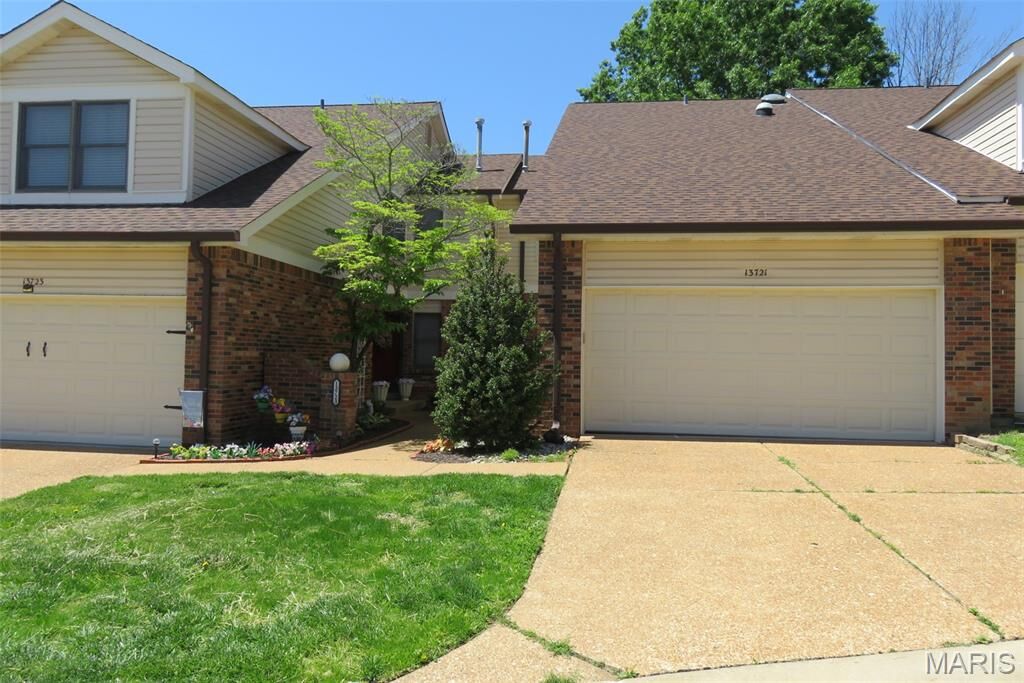Property Photo:  13721 La Conte Court  MO 63128 