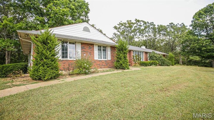 Property Photo:  12901 Mohawk Drive  MO 63023 