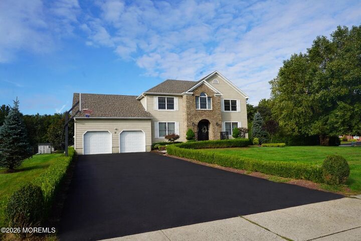 Property Photo:  17 Locksley Lane  NJ 07726 