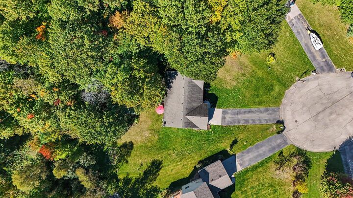 Property Photo: 2033 Winston View Drive NE MI 49319