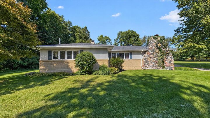 Property Photo:  29728 Redfield Street  MI 49120 