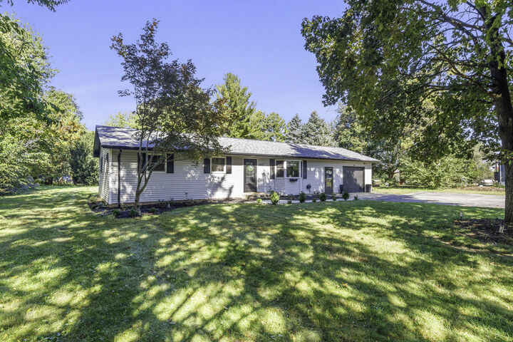 Property Photo: 3659 N Il Route 71 IL 60551