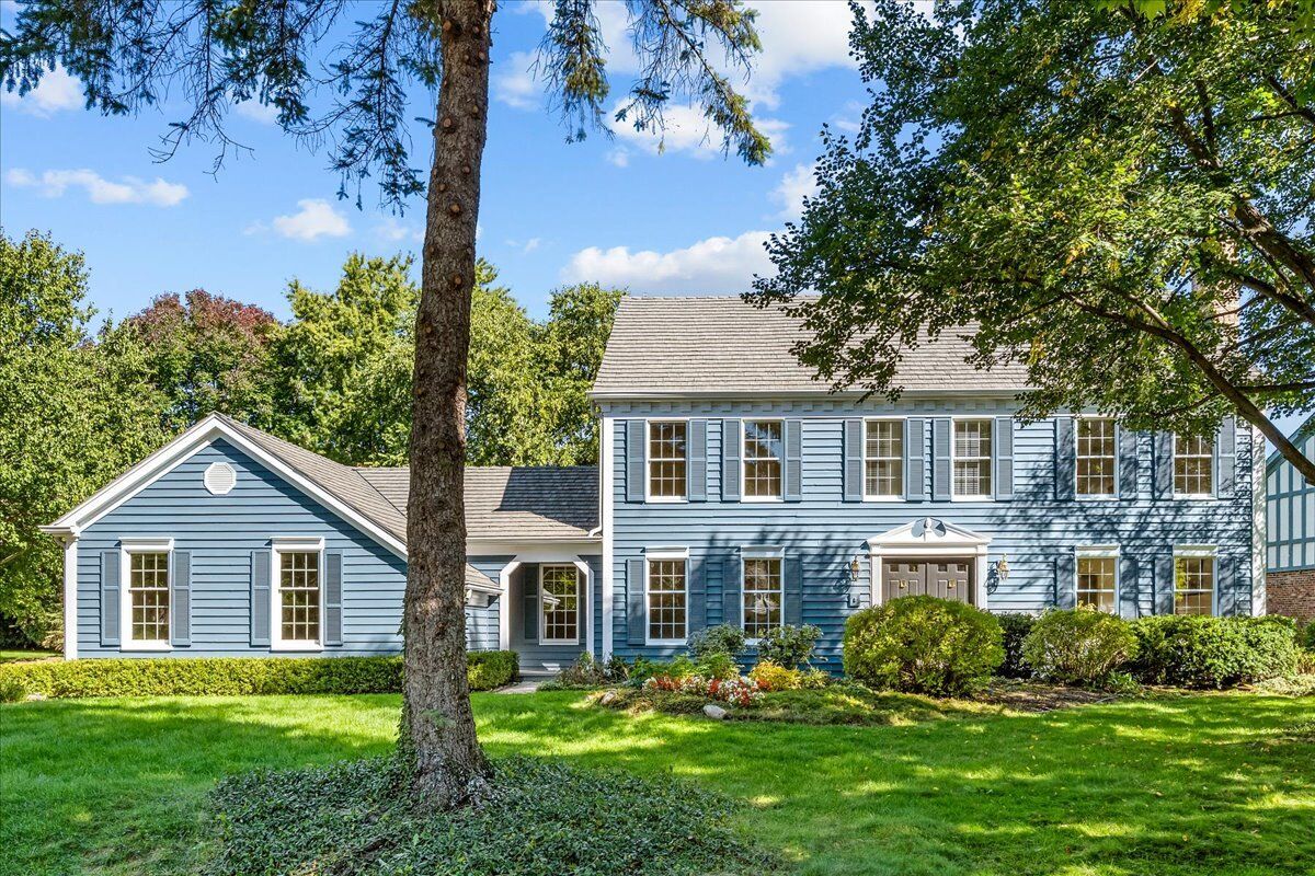 Property Photo:  70 W Sandpiper Lane  IL 60045 