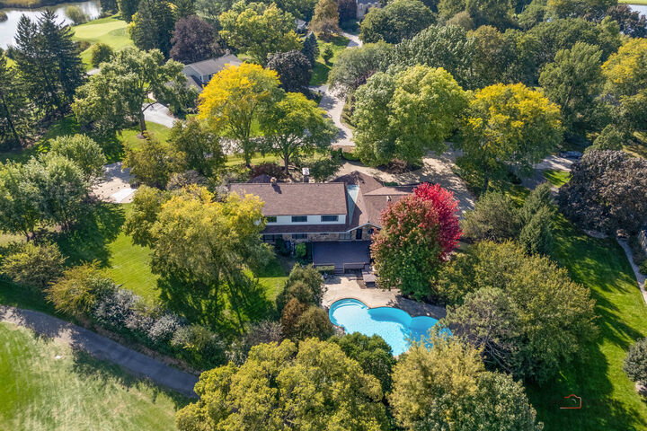 Property Photo:  2435 Lexington Drive  IL 60047 