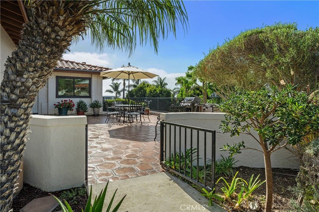 Property Photo:  6402 Sealpoint Court  CA 90275 