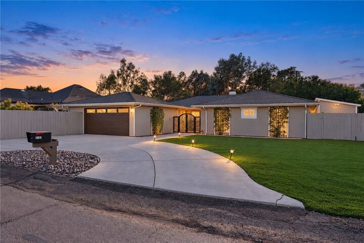 Property Photo:  3101 Cherrypoint Court  CA 92028 