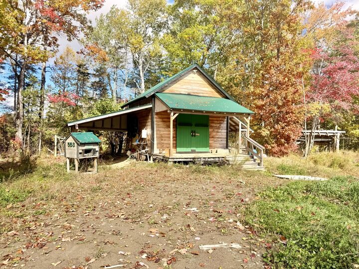 Property Photo:  553  US Highway 1  ME 04413 