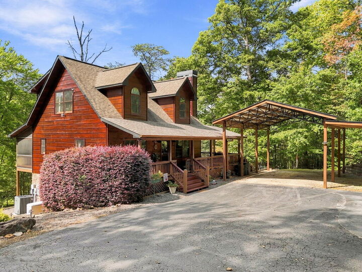 Property Photo:  218 Kings Farm Road  GA 30513 