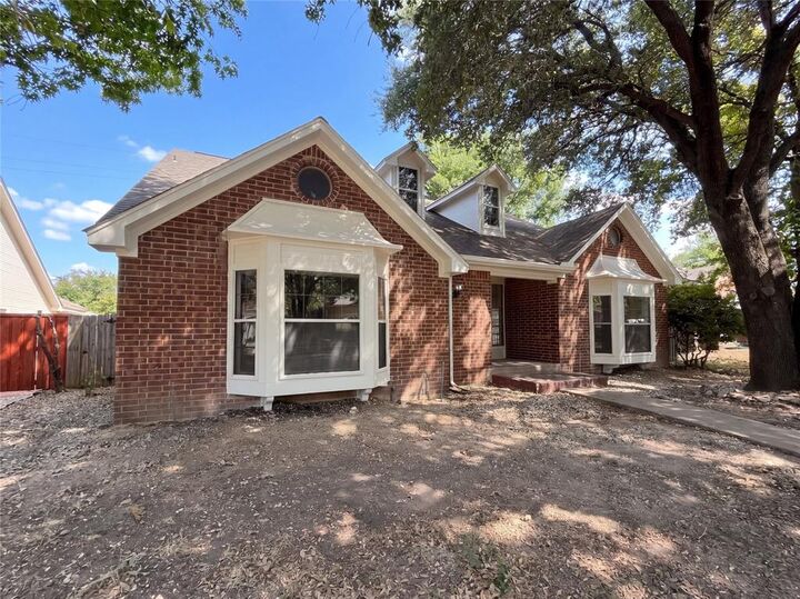 Property Photo: 1015 Astaire Avenue TX 75137