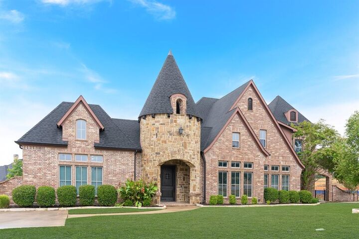 Property Photo: 97 Camino Real East TX 75098