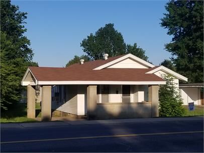 Property Photo:  319 S Rogers Street  AR 72830 