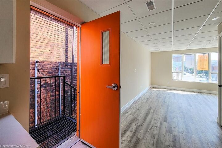 Property Photo:  344 Main Street W 3  ON L8P 1J9 