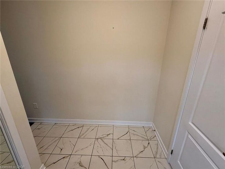 Property Photo:  24 Owl Lane  ON N3W 0G5 
