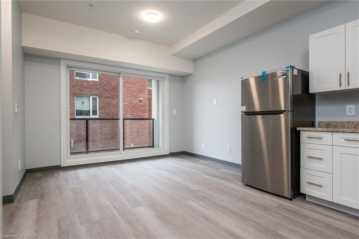 Property Photo:  10 Queen Street 203  ON N5R 3H8 
