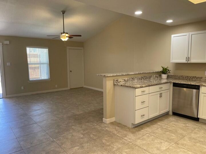 Property Photo:  119 N Glenwood Drive D  TX 79703 