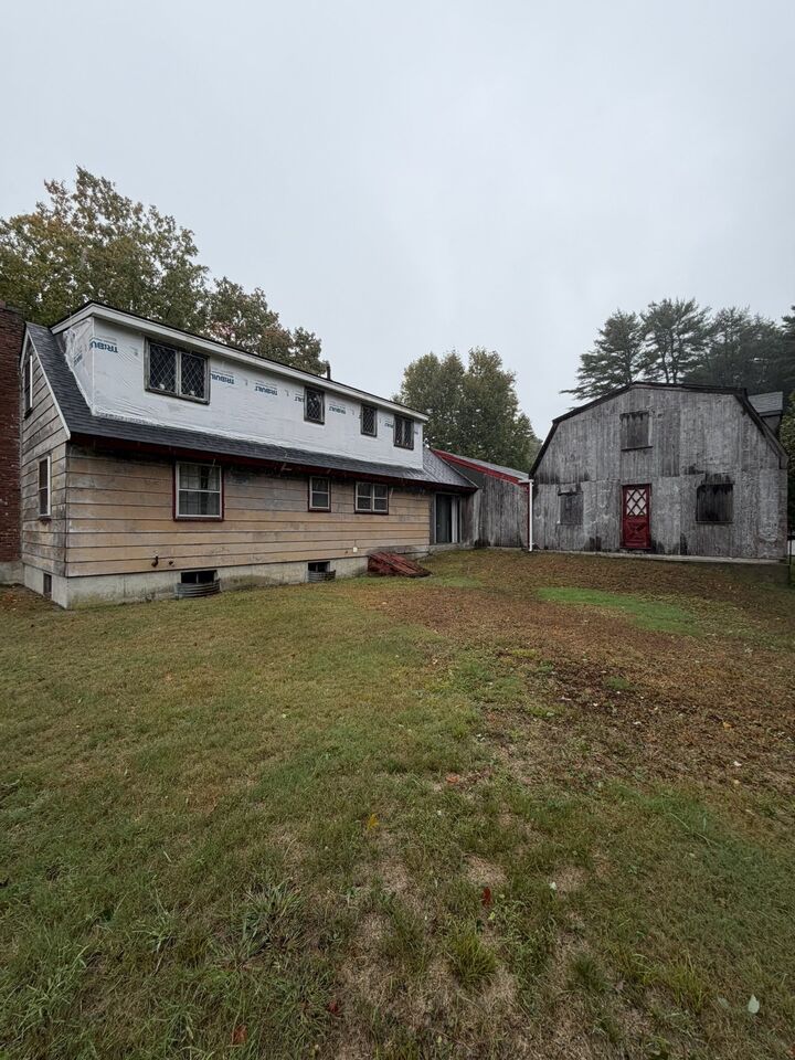 Property Photo:  17 Howe St  MA 01938 