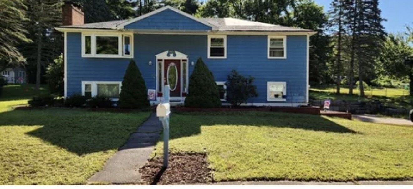 Property Photo:  60 Wethersfield  MA 02019 