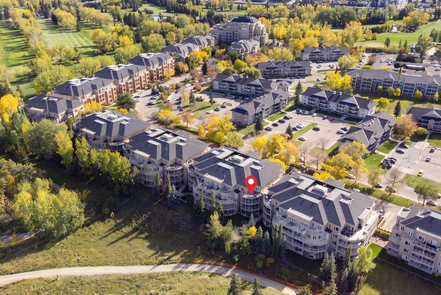 Property Photo:  6 Hemlock Crescent SW 405  AB T3C 2Z1 